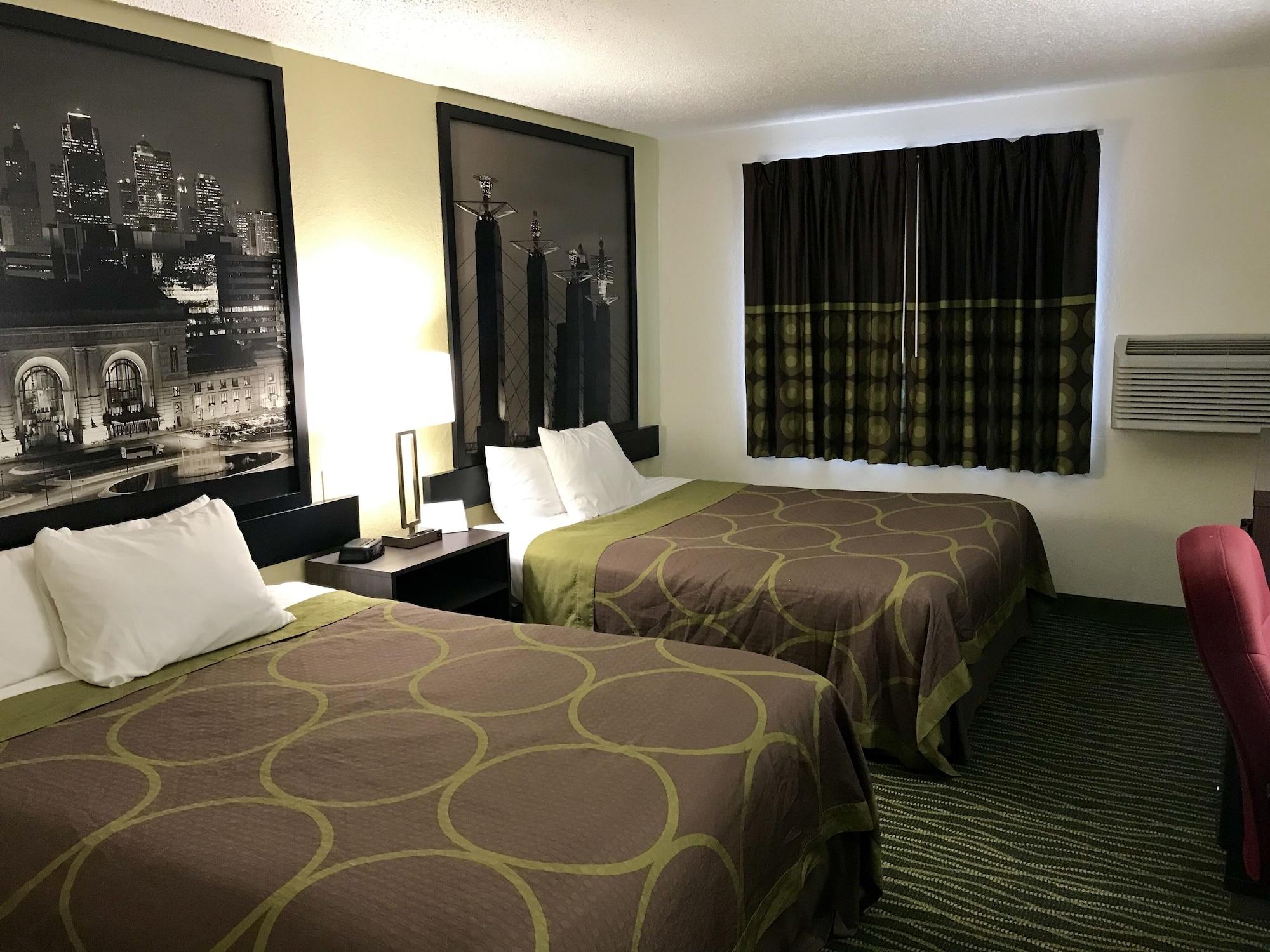 Super 8 By Wyndham Independence Kansas City Dış mekan fotoğraf