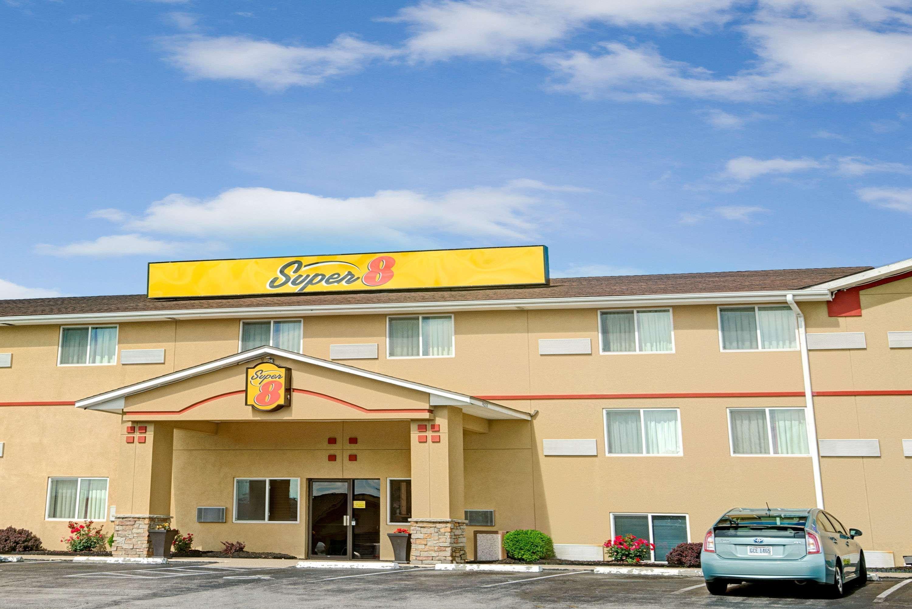 Super 8 By Wyndham Independence Kansas City Dış mekan fotoğraf